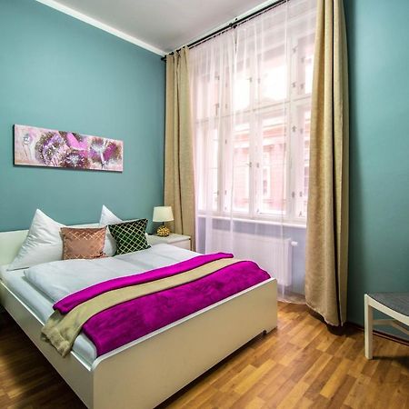 براغ Ruzova Apartment By Ruterra المظهر الخارجي الصورة