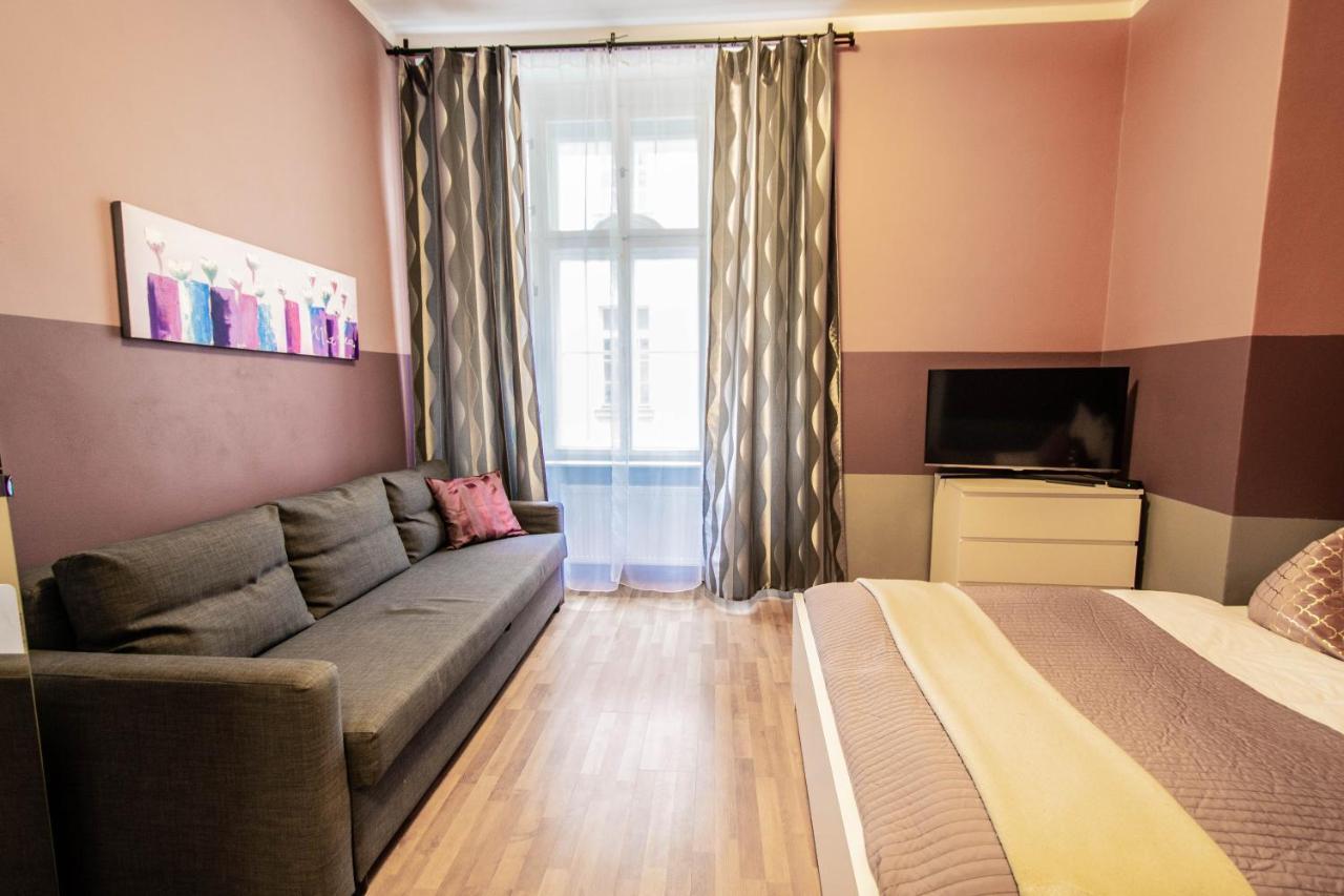 براغ Ruzova Apartment By Ruterra المظهر الخارجي الصورة