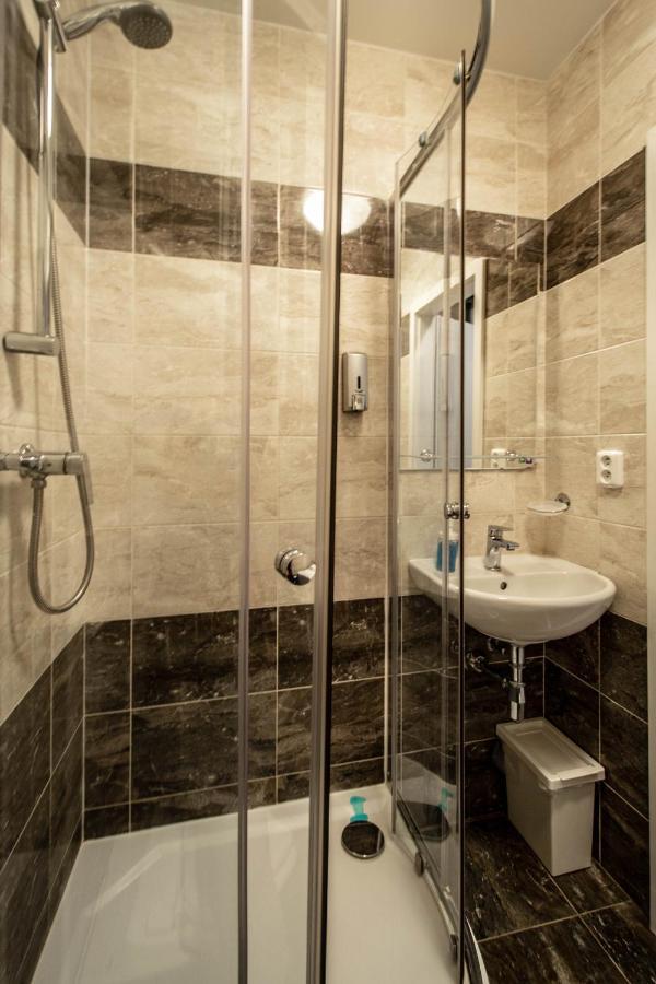 براغ Ruzova Apartment By Ruterra المظهر الخارجي الصورة