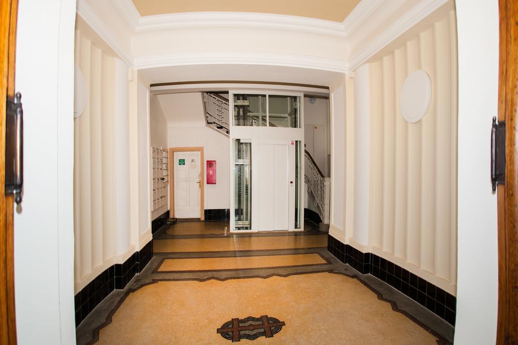 براغ Ruzova Apartment By Ruterra الغرفة الصورة